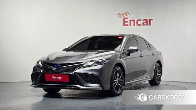 Toyota Camry (XV70) 2024 Серый из Кореи