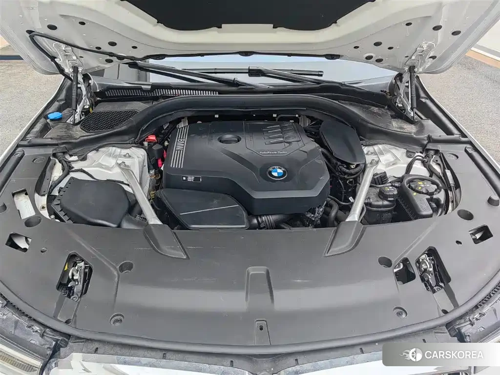 BMW 6 series GT 2024 Белый из Китая