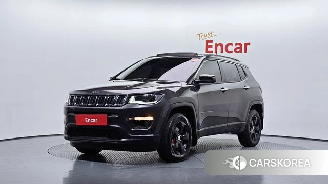 Jeep Compass 2nd Generation 2018 Серый из Кореи