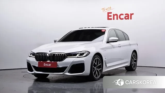 BMW 5 Series (G30) 2021 Белый из Кореи