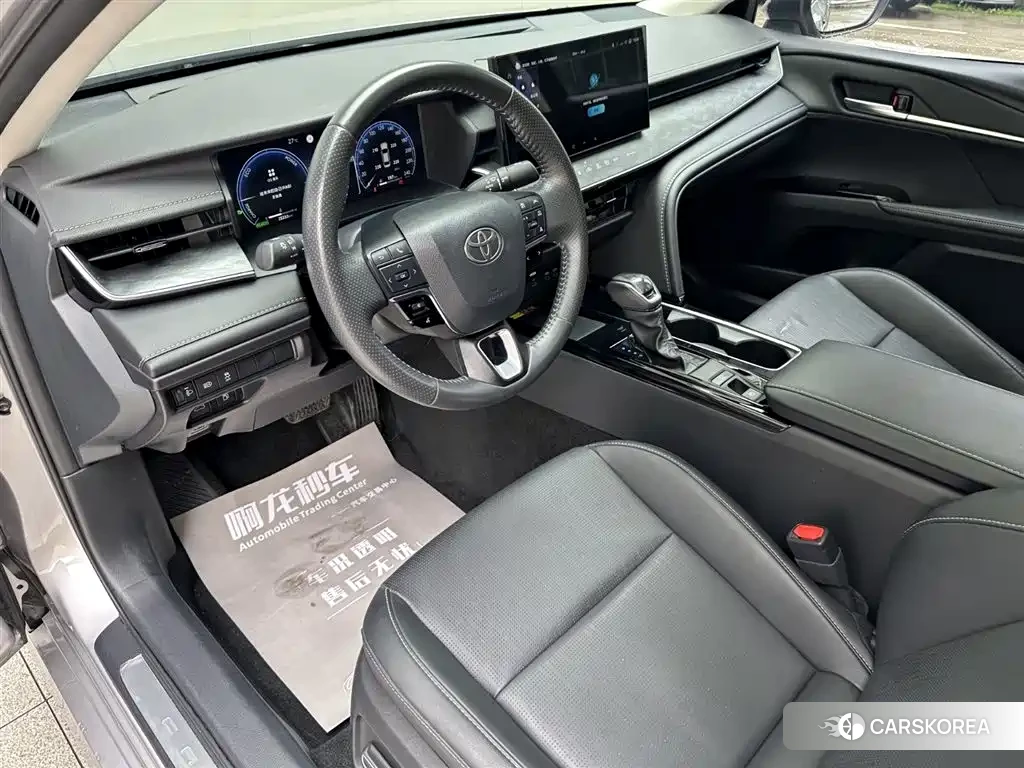 Toyota Camry 2024 Silver/gray из Китая