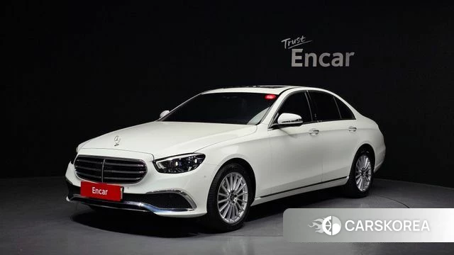 Mercedes-Benz E-Class W213 2021 Белый из Кореи