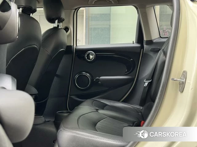 MINI MINI 2019 Белый из Китая