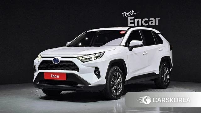 Toyota RAV4 5th Generation 2023 Белый из Кореи