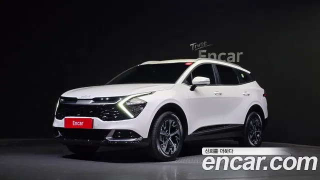 Kia Sportage 5th Generation Hybrid 2023 Белый из Кореи