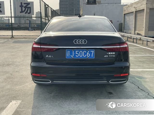 Audi A6L 2020 Черный из Китая