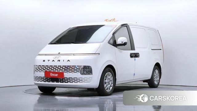 Hyundai Staria 2025 Белый из Кореи