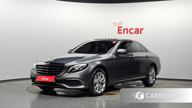 Mercedes-Benz E-Class W213 2019 Серый из Кореи