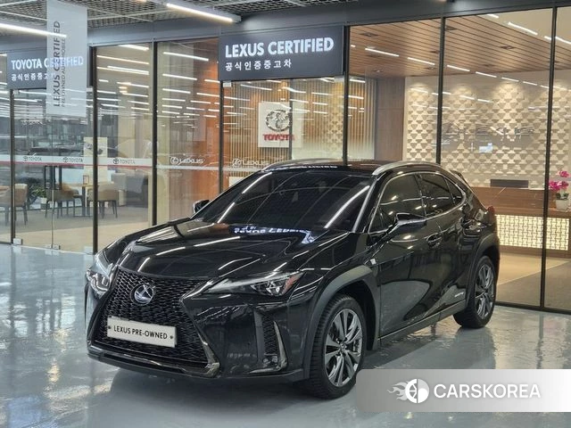 Lexus UX250h 2020 Черный из Кореи