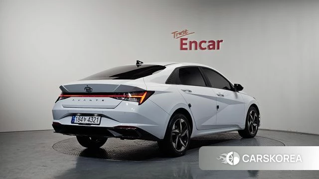 Hyundai Avante (CN7) 2020 Белый из Кореи