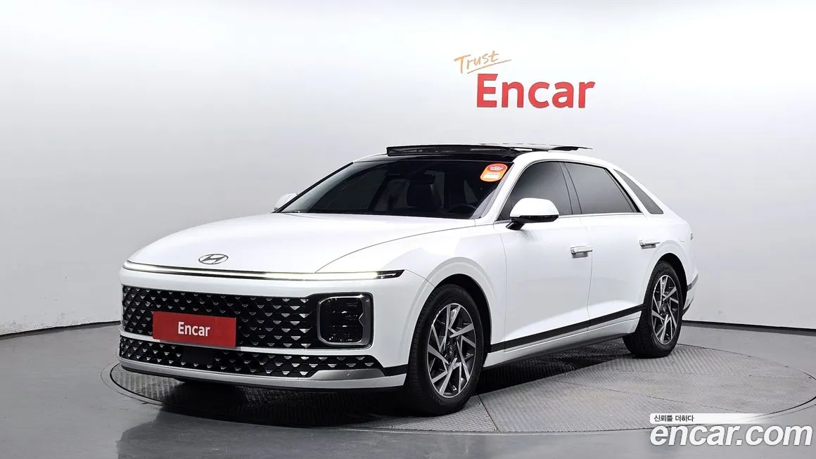 Hyundai Grandeur (GN7) 2023 Белый из Кореи