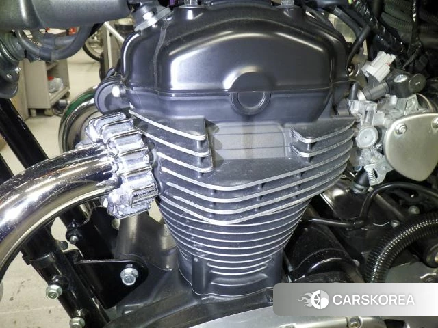 Engine photo