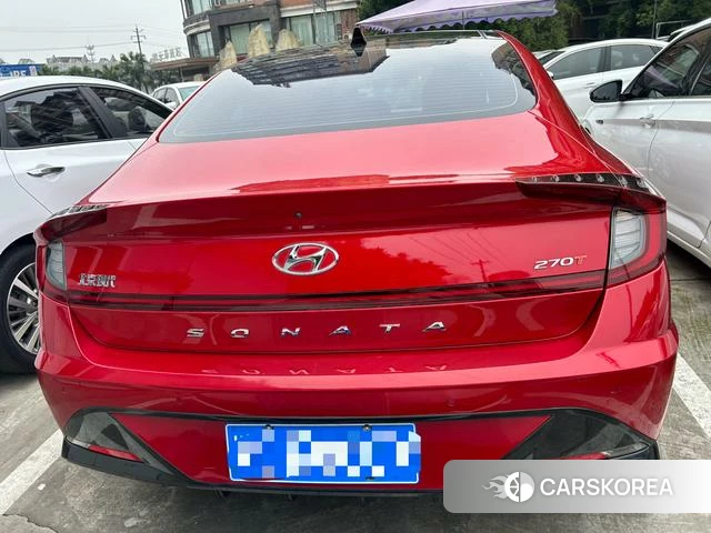 Hyundai Sonata 2022 Красный из Китая