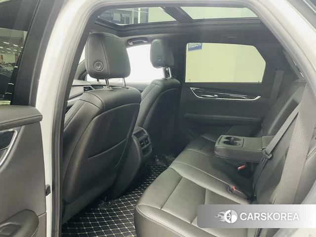 Cadillac XT5 2024 Белый из Китая