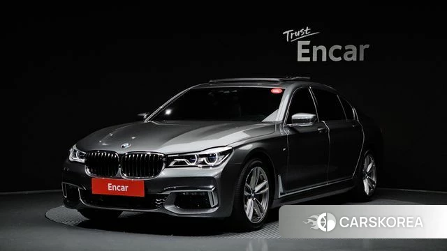 BMW 7 Series (G11) 2018 Серебристо-серый из Кореи