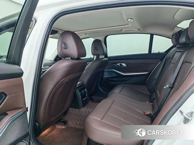 BMW 3 series 2024 Белый из Китая