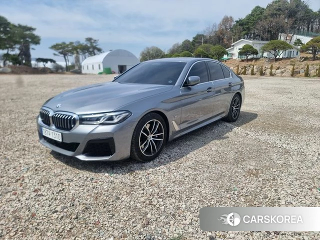 BMW 5 Series (G30) 2023 Серый из Кореи