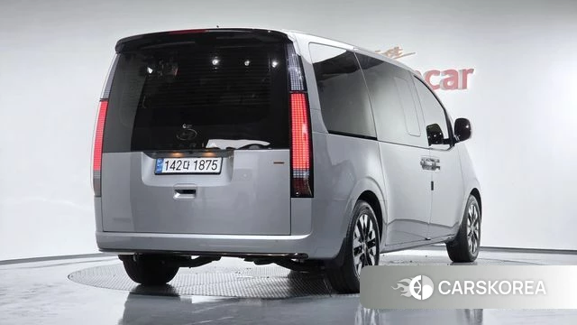 Hyundai Staria 2025 Серебряный из Кореи
