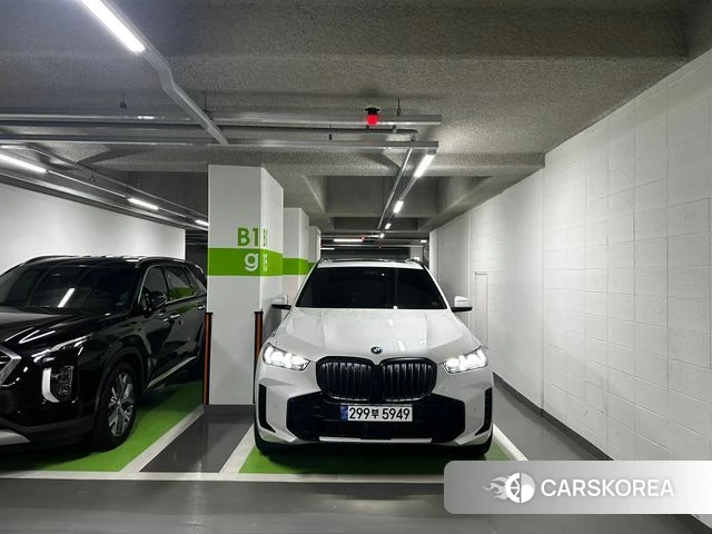 BMW X5 (G05) 2024 Белый из Кореи