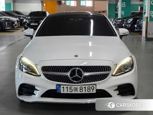 Mercedes-Benz C-Class W205 2021 Белый из Кореи