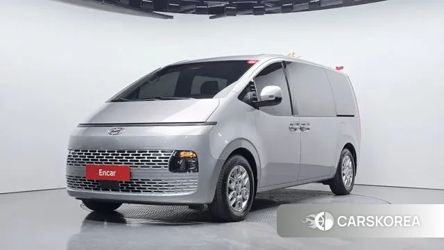 Hyundai Staria 2023 Серебристо-серый из Кореи
