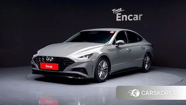Hyundai Sonata (DN8) 2019 Серебристо-серый из Кореи