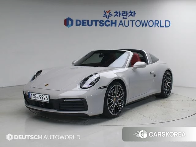 Porsche 911(992) 2024 Серебристо-серый из Кореи