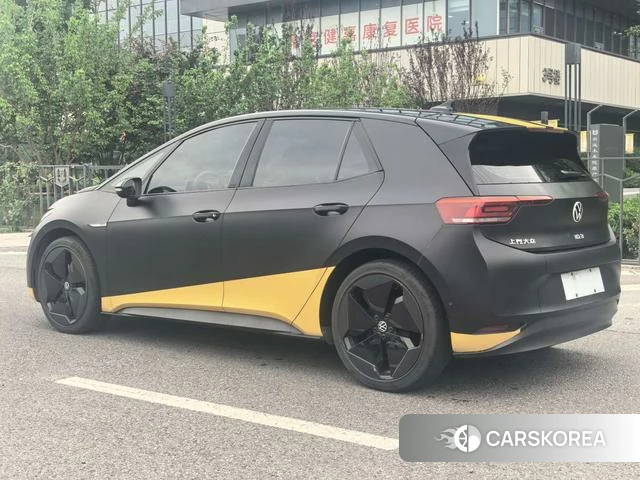 Volkswagen ID.3 2022 Черный из Китая