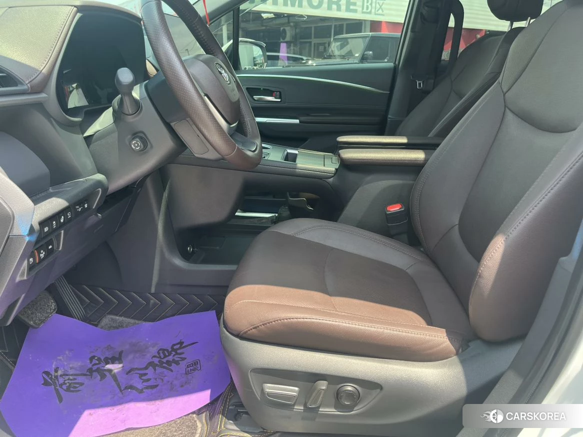 Toyota Saina 2021 Белый из Китая