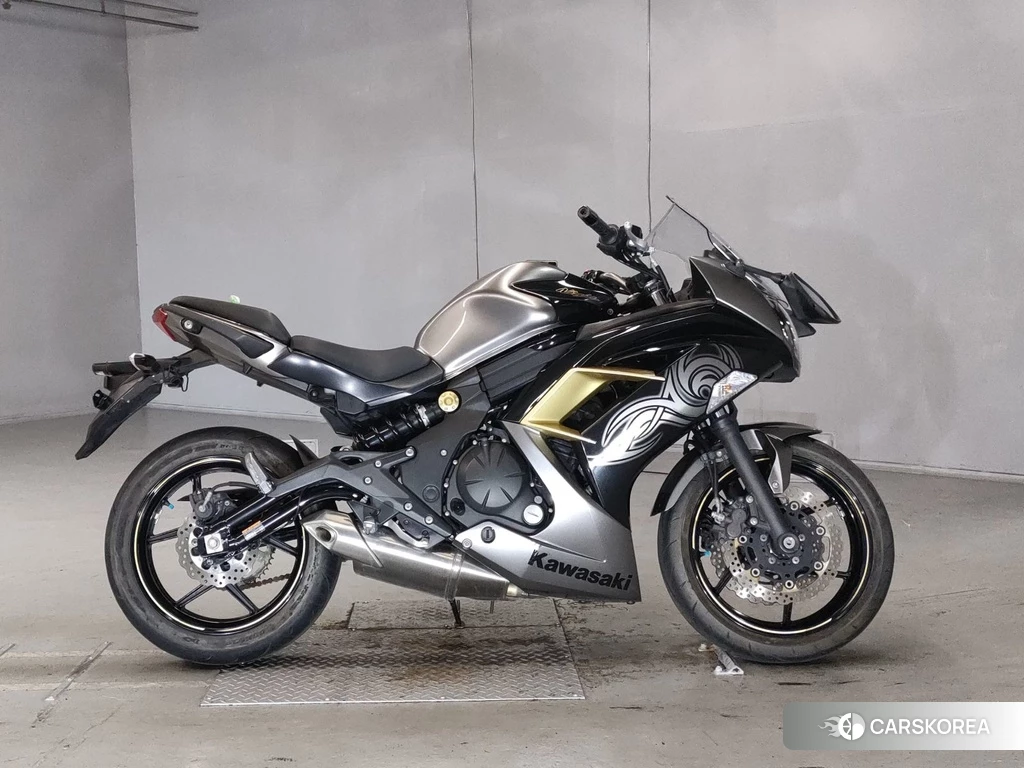 Проданный Kawasaki NINJA 400 2017 из Японии