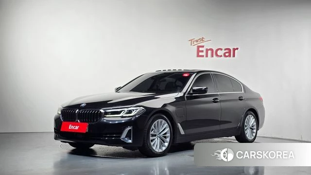 BMW 5 Series (G30) 2021 Черный из Кореи