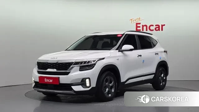 Kia Seltos 2022 Белый из Кореи