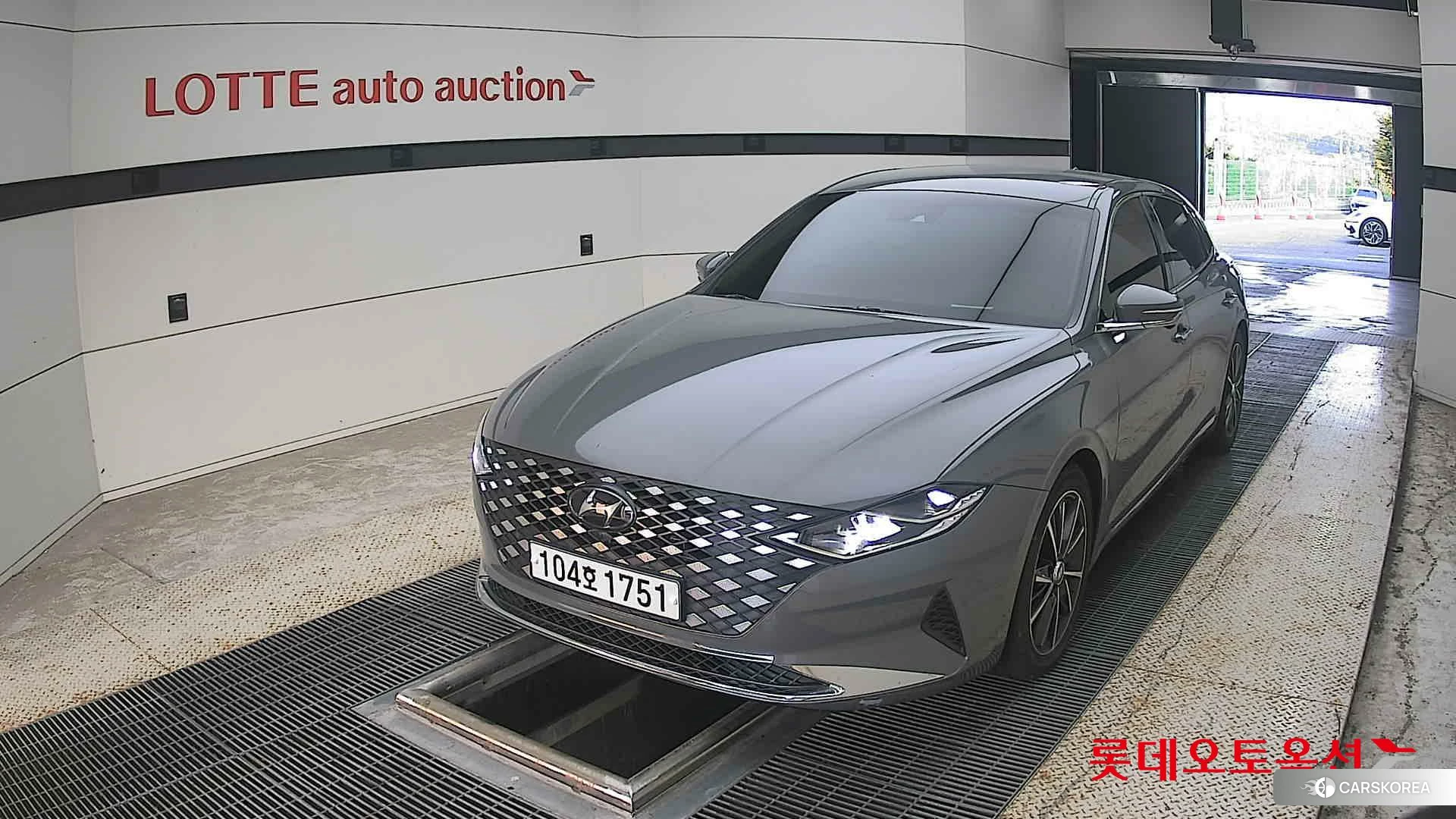 Hyundai Grandeur 2021 Hampton Gray из Кореи