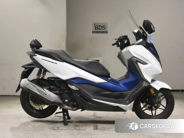 Honda FORZA 2018 из Японии, фото 2