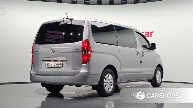 Hyundai The New Grand Starex 2018 Серебристо-серый из Кореи