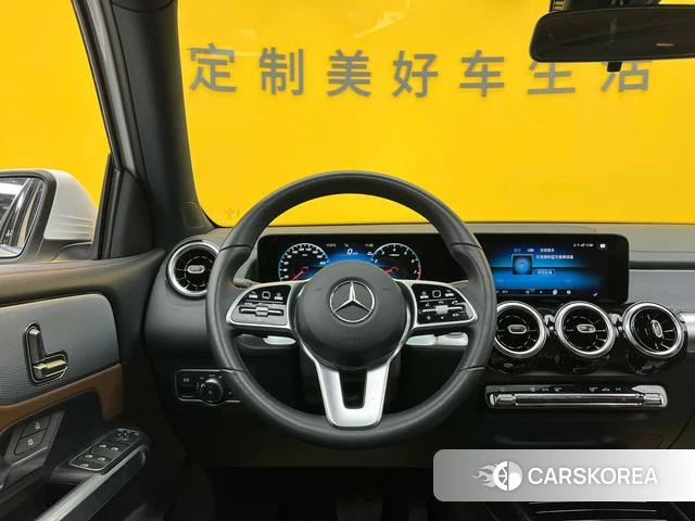 Mercedes-Benz GLB 2023 Белый из Китая