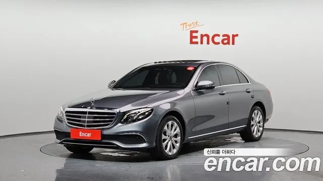Mercedes-Benz E-Class W213 2019 Серый из Кореи
