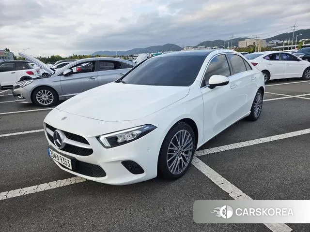 Mercedes-Benz A-Class W177 2021 Белый из Кореи