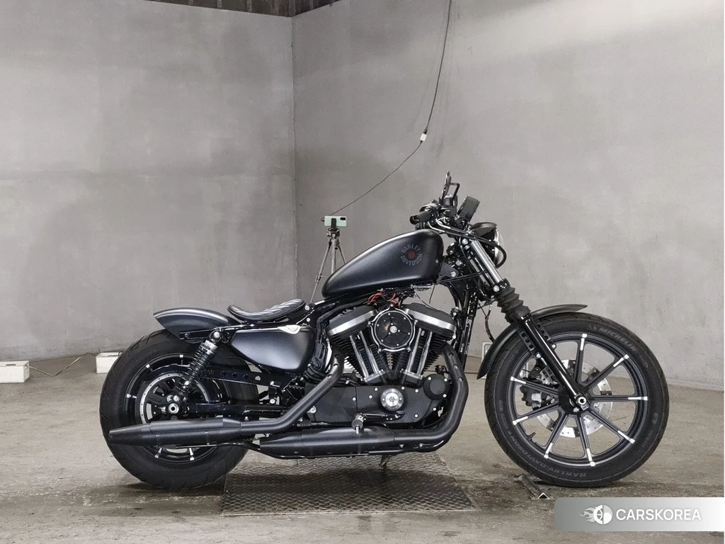 Проданный Harley-Davidson Sportster XL883N 2020 из Японии, фото 2
