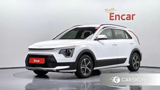 Kia Di Ol Nu Niro 2023 Белый из Кореи