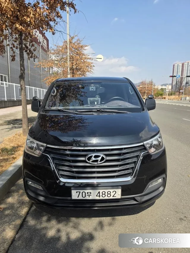 Hyundai The New Grand Starex 2018 Черный из Кореи