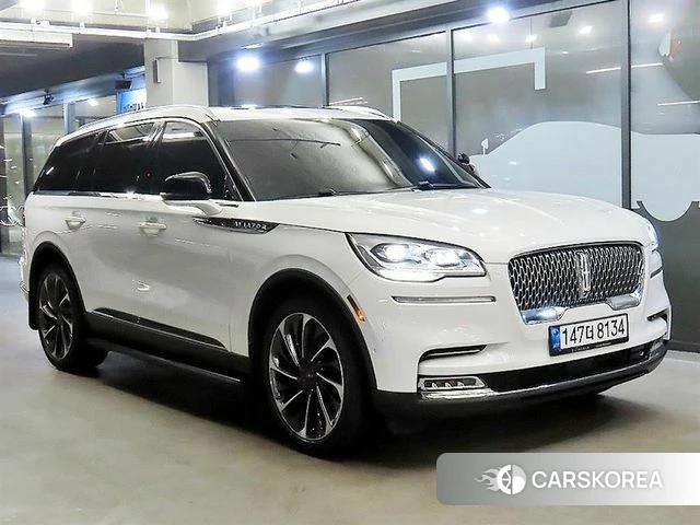Lincoln Aviator 2nd generation 2021 Белый из Кореи
