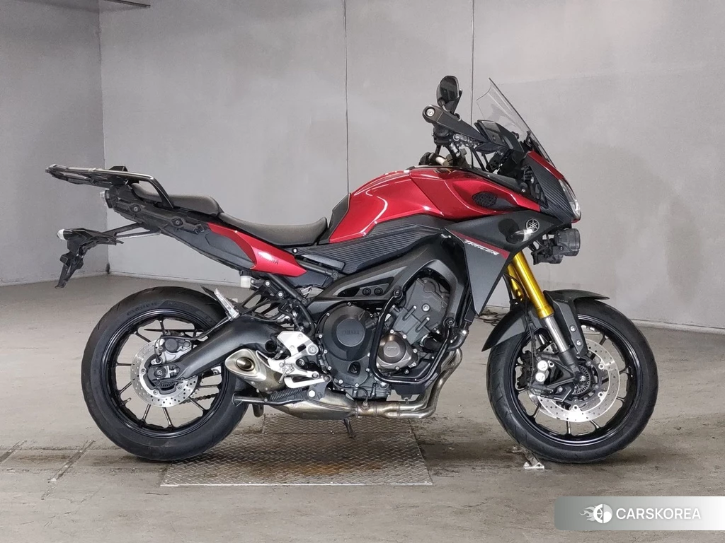 Проданный Yamaha MT-09 2015 из Японии