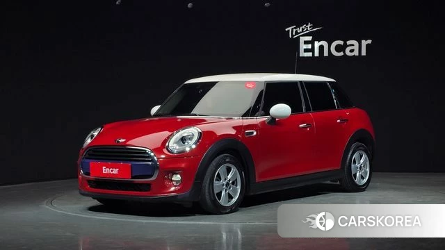 Mini Cooper 2018 Красный из Кореи