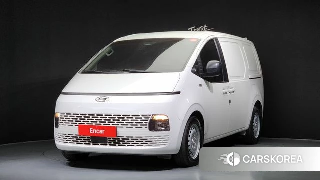 Hyundai Staria 2022 Белый из Кореи