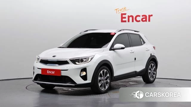 Kia Stonic 2018 Белый из Кореи