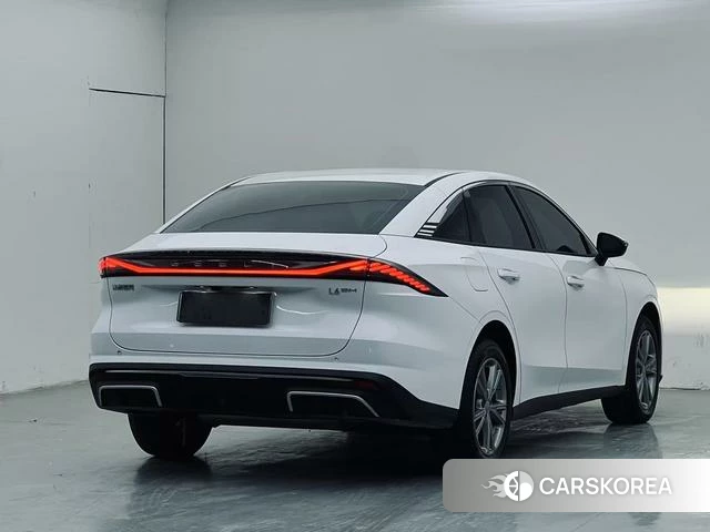 Geely Galaxy Galaxy L6 2025 Белый из Китая