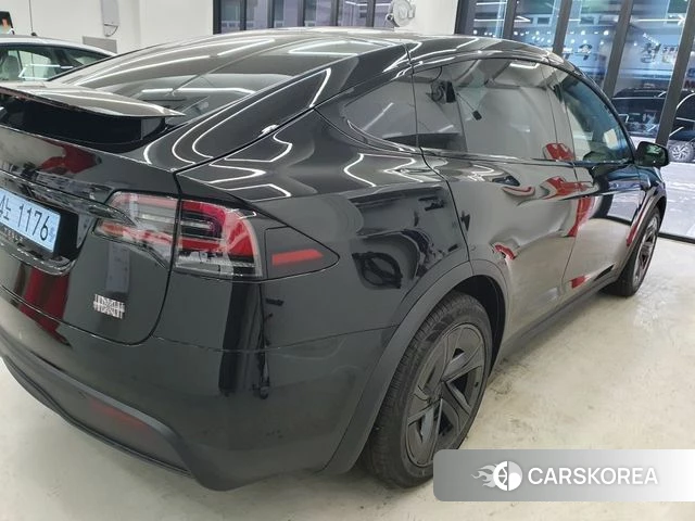 Tesla Model X 2026 Черный из Кореи