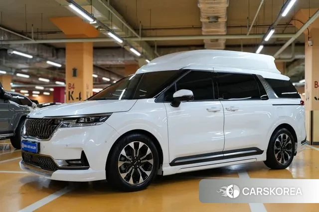 Kia Carnival 4th generation 2023 Белый из Кореи