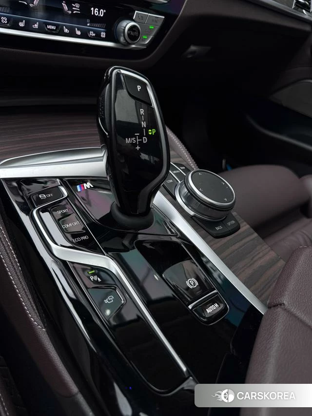 BMW 5 series 2021 Черный из Китая